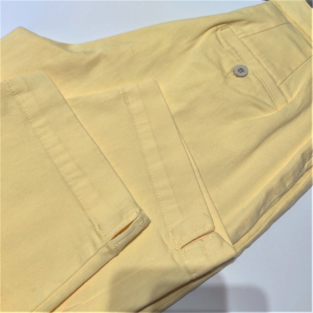 LEE KHAKIS CAPRI PANTS
